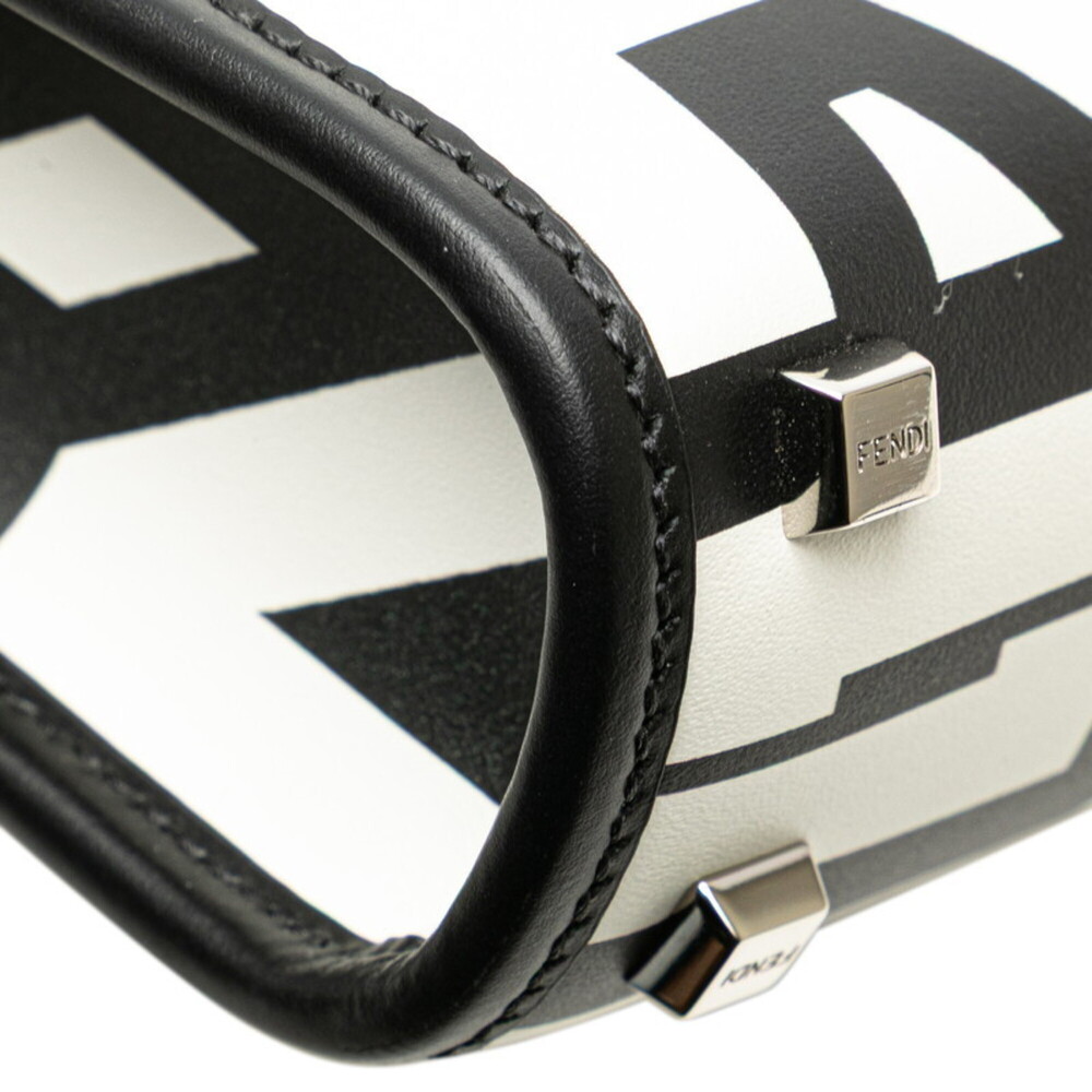 FENDI Black Leather Shoulder Bag - Picture 6 of 11